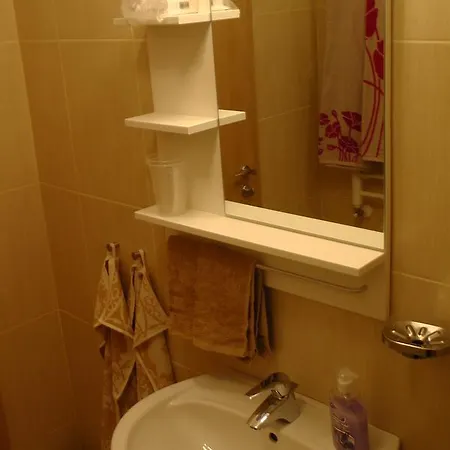 Center , Modern And Quiet