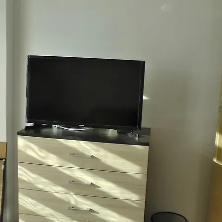 Center , Modern And Quiet * 布尔加斯