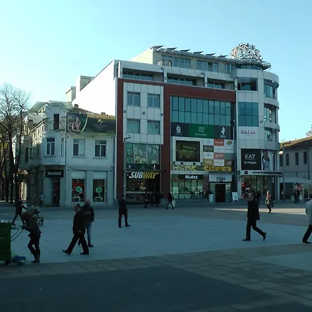 Apartment Center , Modern And Quiet *