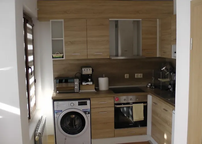 Center , Modern And Quiet Apartment Burgas