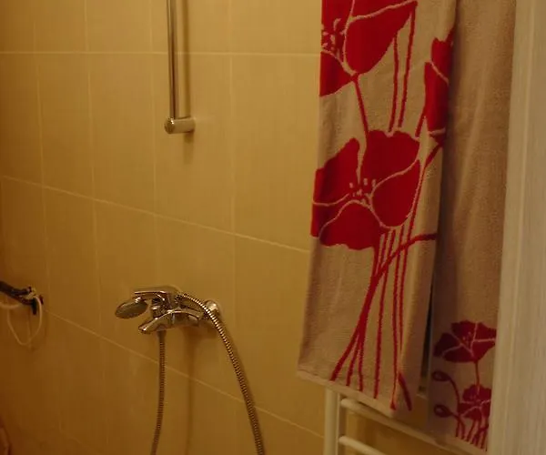 Center , Modern And Quiet Апартамент